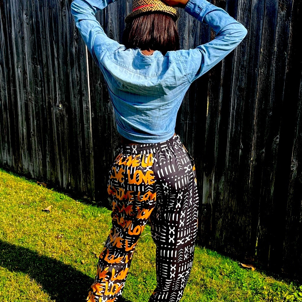 Love print pants